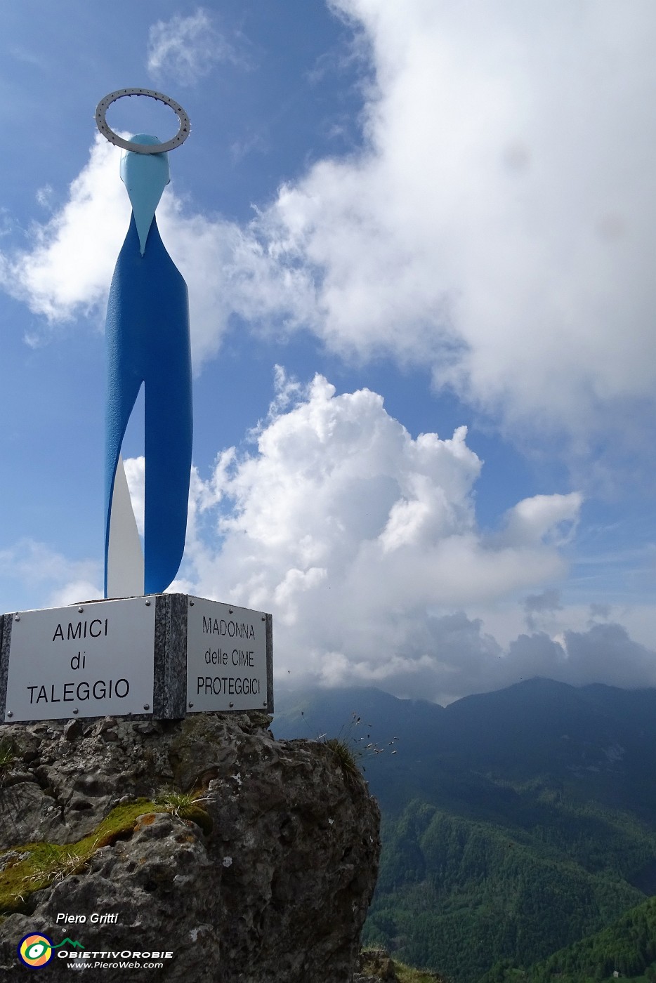 52 Alla Madonna delle Cime del Corno Zuccone (1458 m).JPG